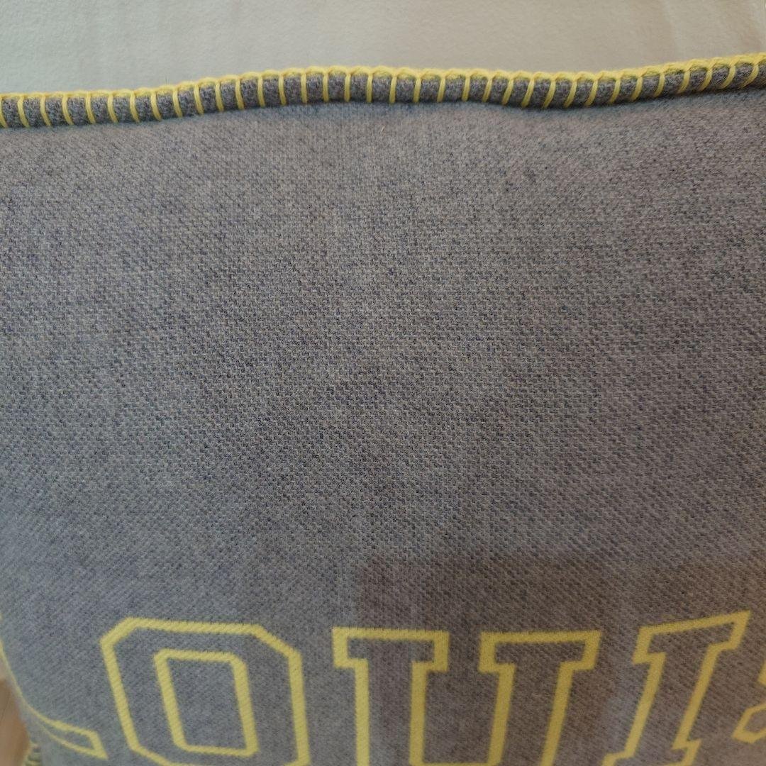 ルイ　ヴィトン　限定　クッション　美品