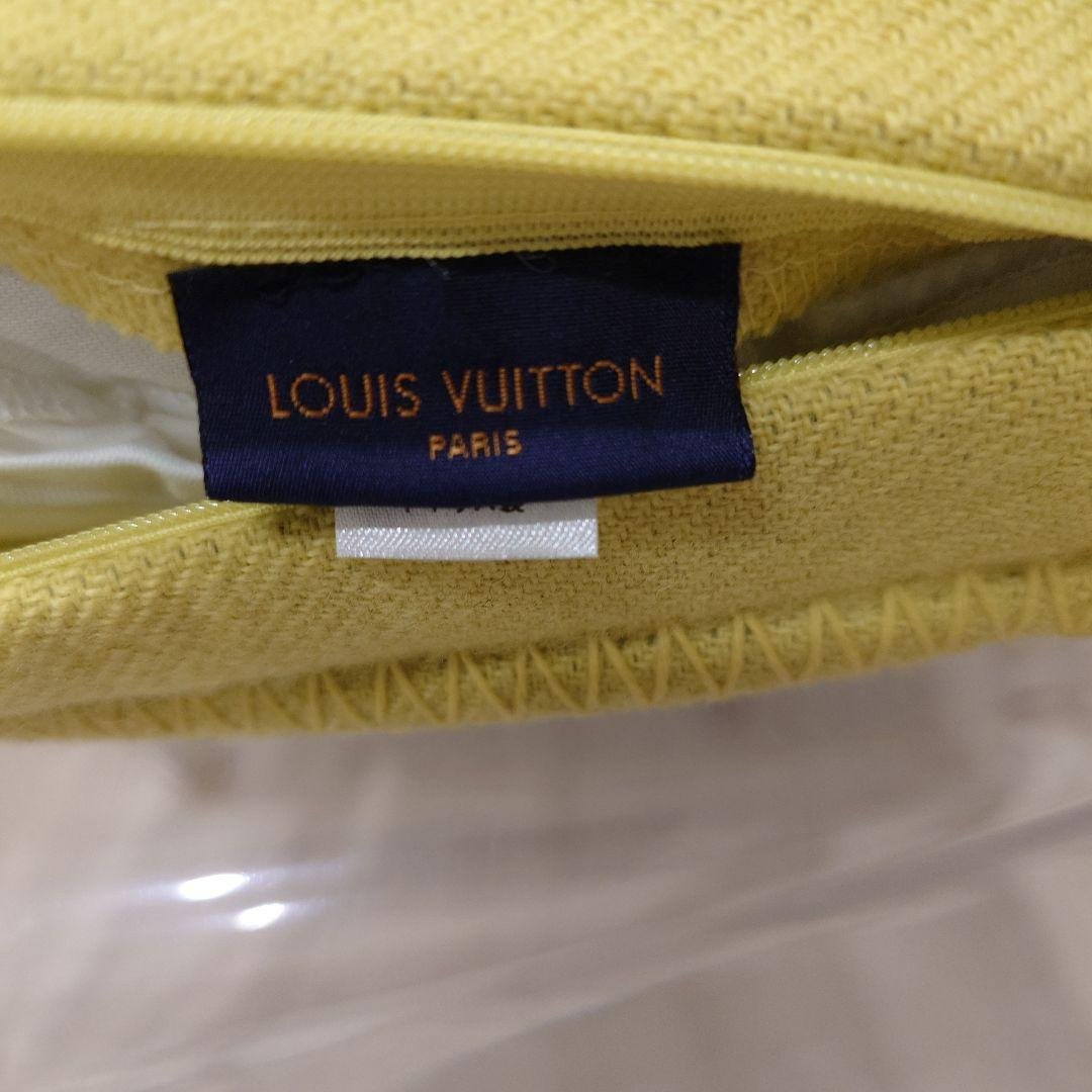 ルイ　ヴィトン　限定　クッション　美品