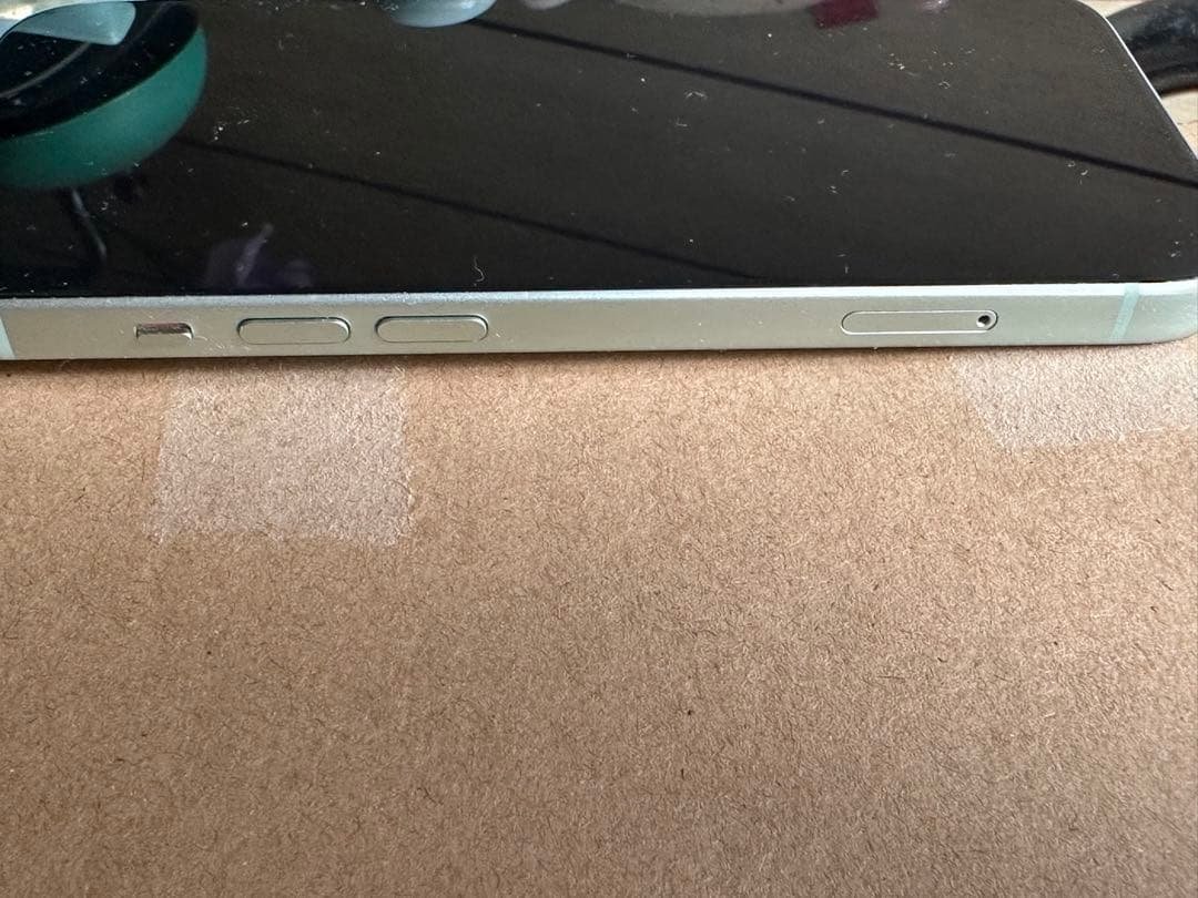 iPhone15 グリーン 128GB