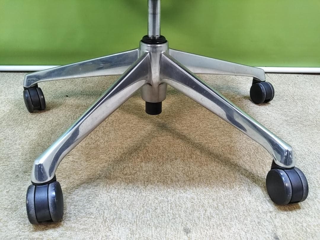 ah　オカムラ　コーラル　ライムグリーン　2018年 エクストラハイバック 中古