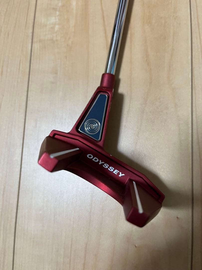 ODYSSEY TRI-BEAM パター レッド