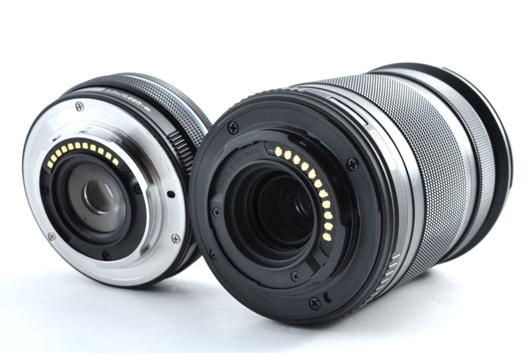 ■ほぼ新品■OLYMPUS OM-D E-M10 Mark III ダブルズーム