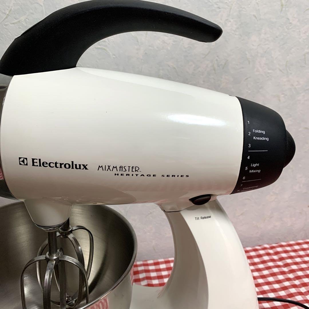 未使用⭐︎エレクトロラックス　ミックスマスター　スタンドミキサー　白　ESM945