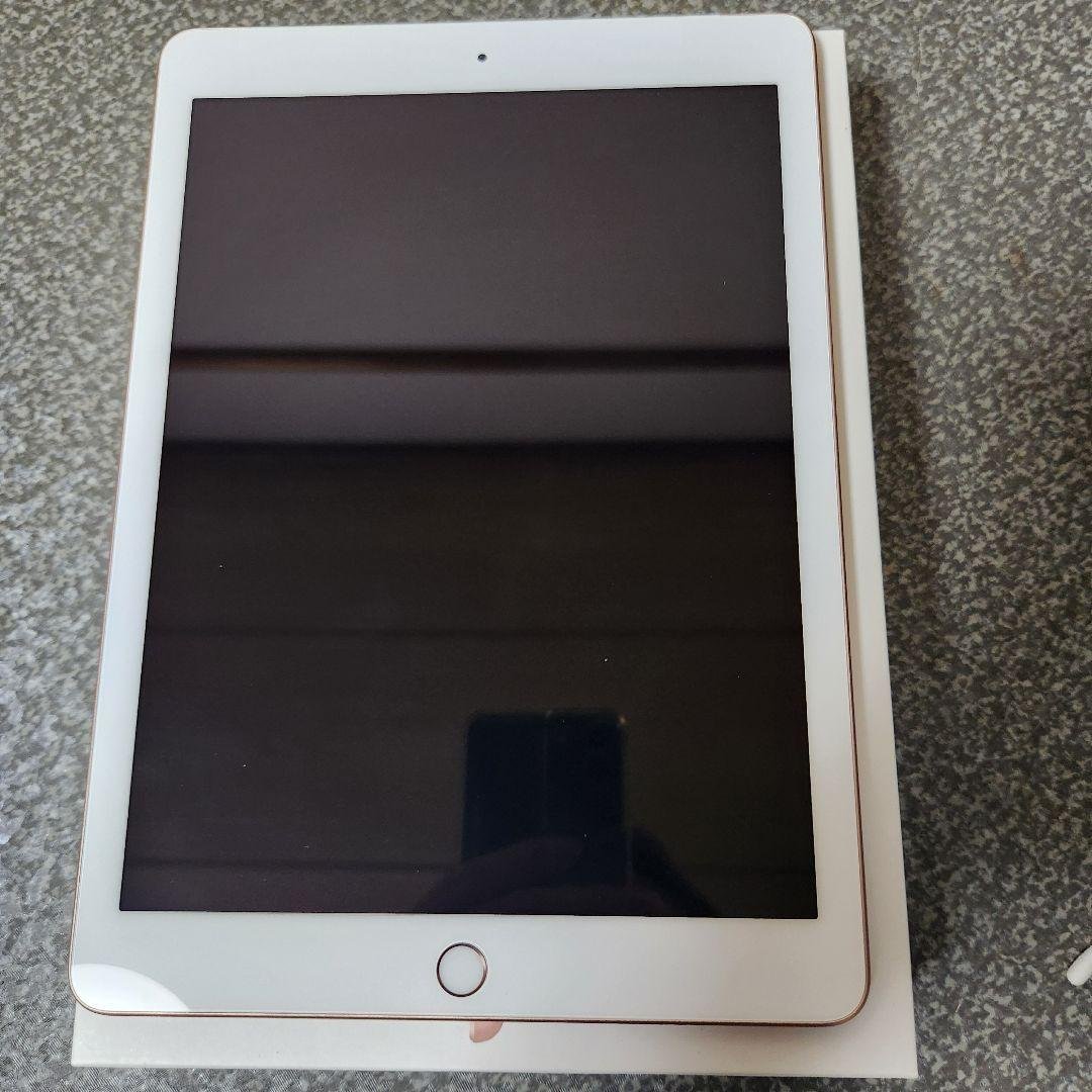 Apple iPad (第6世代) 128GB バッテリー容量96%
