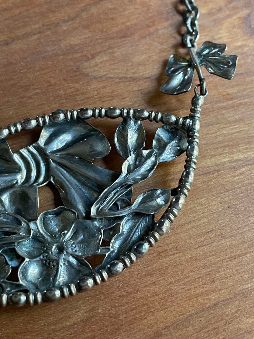 ⬇️アンティーク　ヴィンテージ　⭐︎ リボン　ネックレス