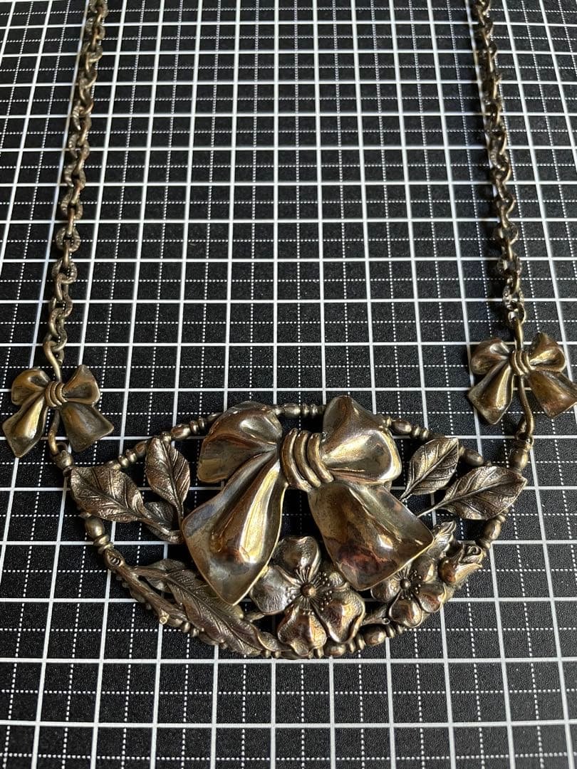 ⬇️アンティーク　ヴィンテージ　⭐︎ リボン　ネックレス