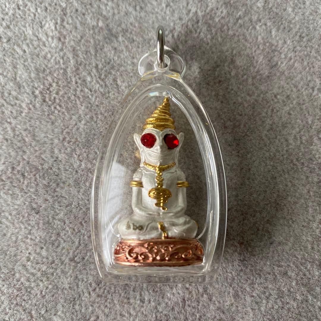 プラクルアン 精霊ンガン LPウィンユ師 超レア品 愛 成功 ビジネス運 御守り